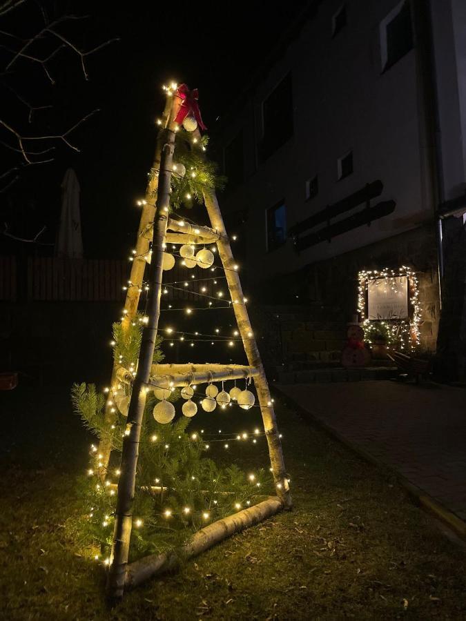 Csiki Hatar Fogado/ Hanul Hotarul Ciucului Hotel Bixad  Buitenkant foto